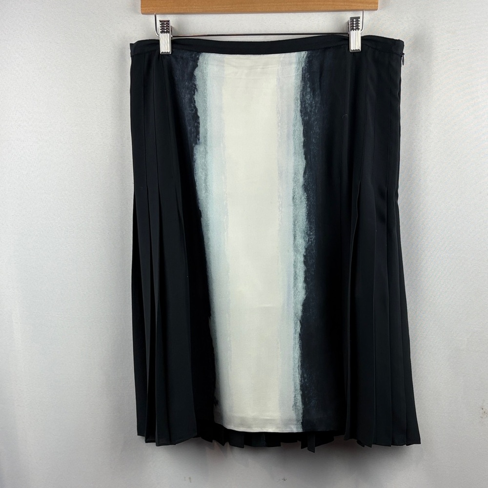 Vince Black and White A-Line Skirt